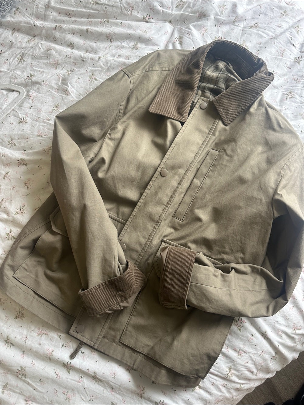Uniqlo Khaki Field/Barn Jacket with Brown Corduroy Collar